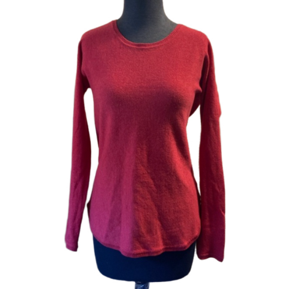 Red cashmere sweater Max Studio